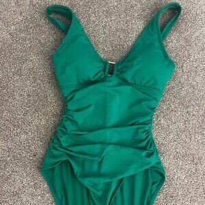 NWOT Ralph Lauren Green Women's Ring Detail One Piece Swimsuit size 6